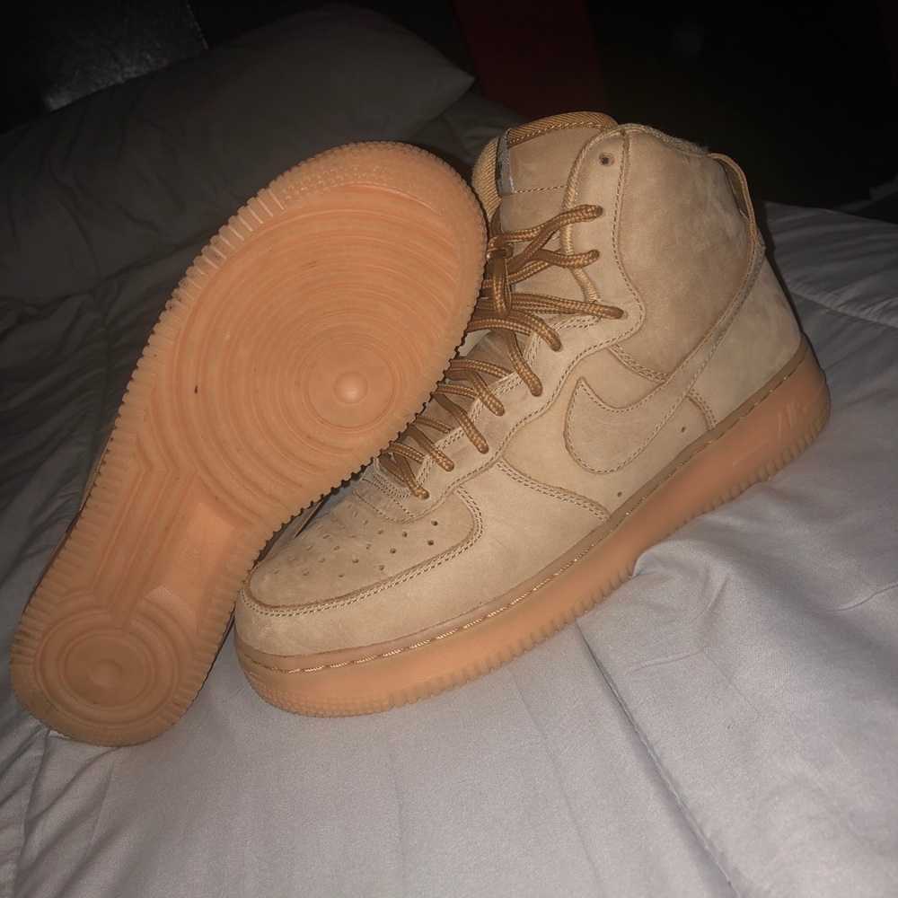 Air Force 1’s “beige”
